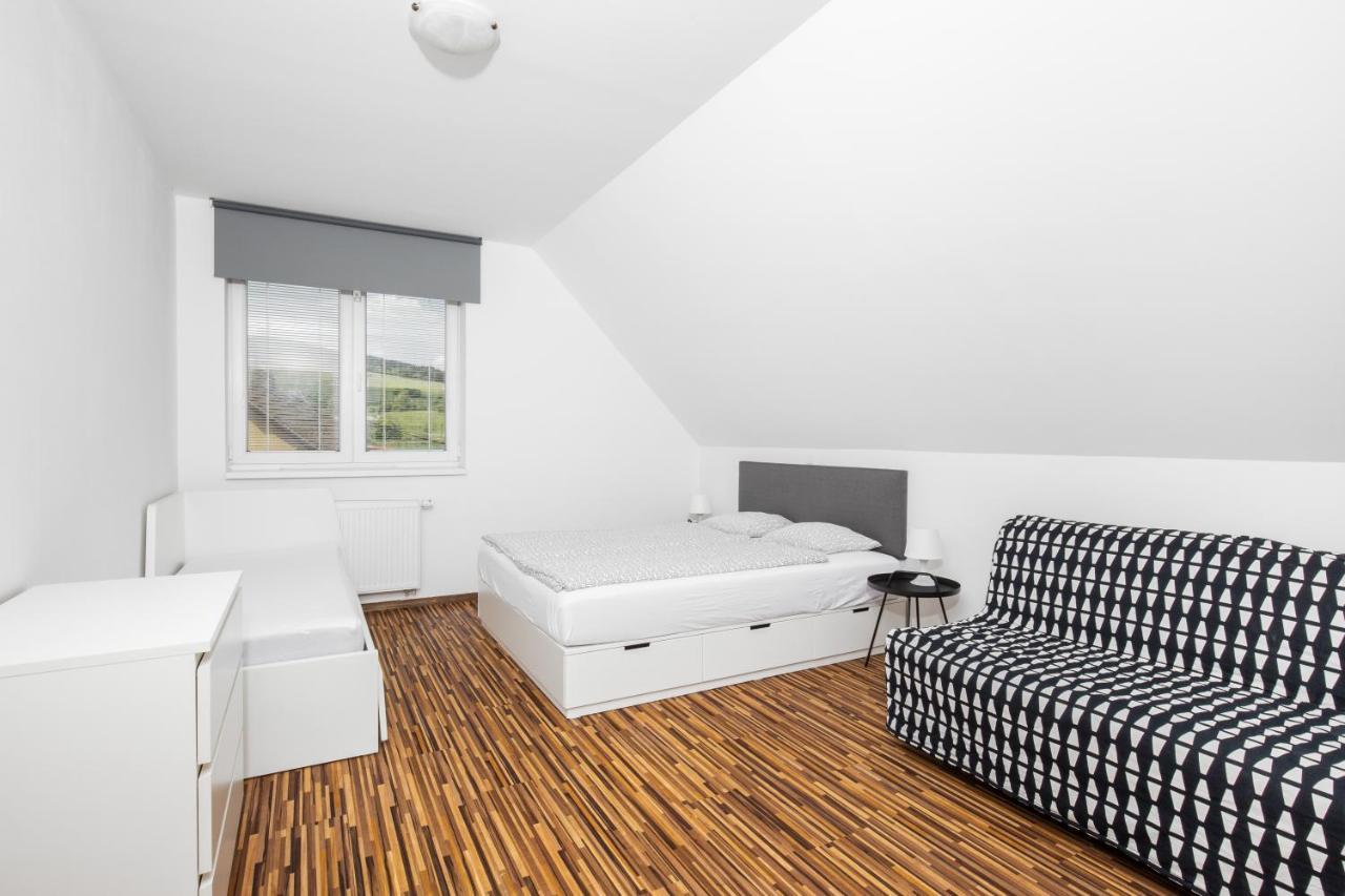 Rodinné apartmány Alex&Gregor Bešeňová Esterno foto
